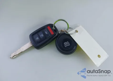 2015 Honda Accord Lx z USA, uszkodzony, nr VIN 1HGCR2F37FA250792